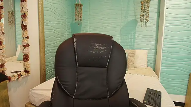 cherry chel online show from March 2026 06:53:02 PM