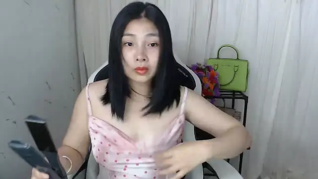 Snapshot of MiMi_0293 chatting on October 2025 02:39:01 PM MiMi 0293 online show from October 2025 02:39:01 PM