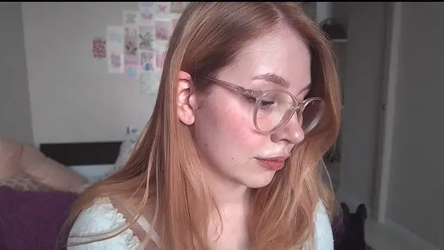 Snapshot of HoneyAudrey chatting on January 2026 03:24:01 AM HoneyAudrey online show from January 2026 03:24:01 AM