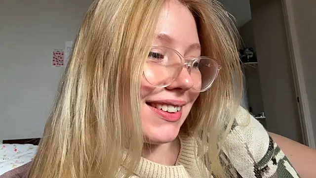 HoneyAudrey online show from September 2025 02:34:02 AM