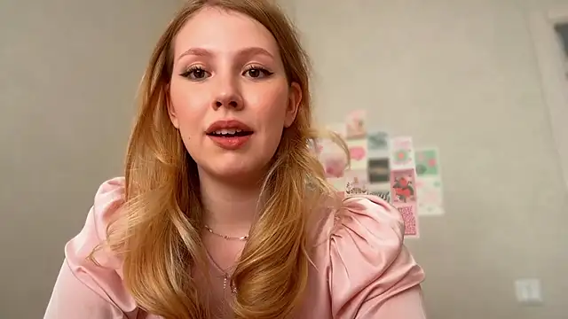 HoneyAudrey online show from June 2026 02:22:01 AM