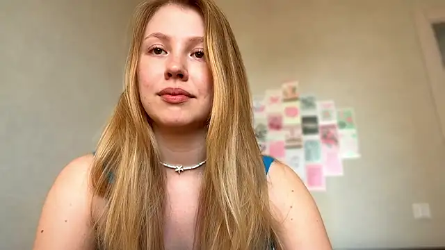 HoneyAudrey online show from May 2026 02:41:02 AM