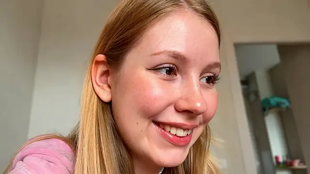 HoneyAudrey online show from May 2026 02:19:02 AM