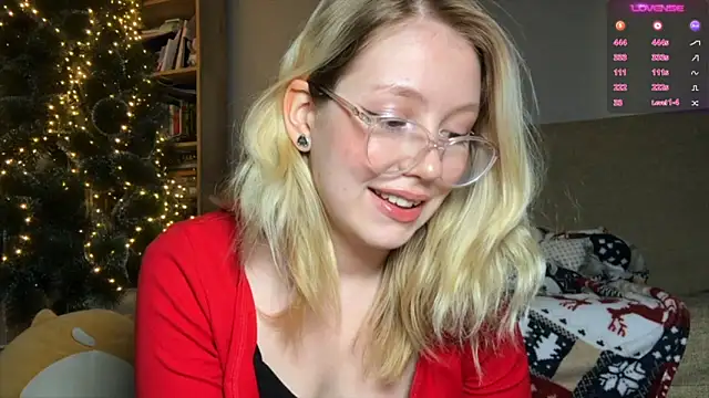 HoneyAudrey online show from December 2024 03:31:02 AM