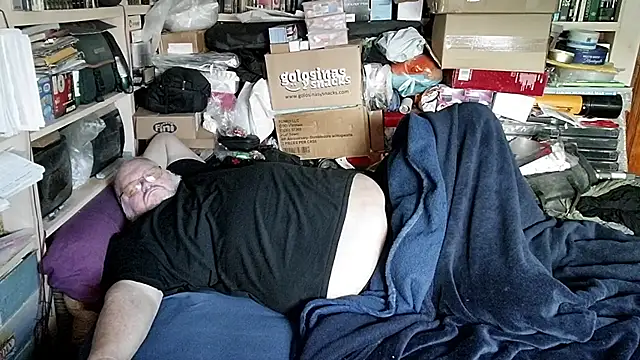 hadeszeuss2 online show from April 2026 05:52:02 PM