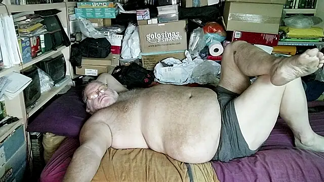 hadeszeuss2 online show from October 2025 01:44:02 PM