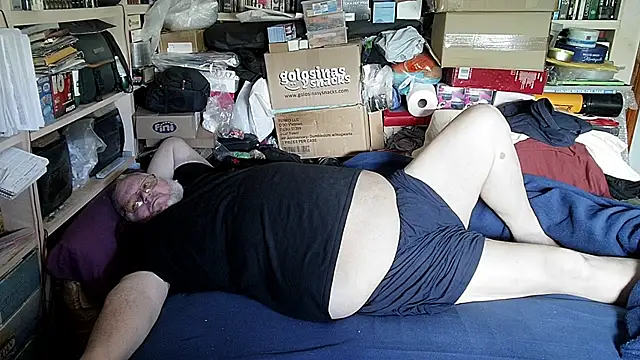 hadeszeuss2 online show from April 2026 01:23:02 PM