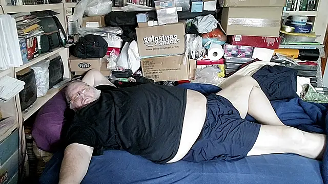 hadeszeuss2 online show from April 2026 01:36:01 PM