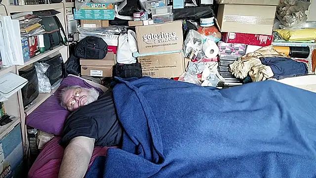 hadeszeuss2 online show from December 2025 02:15:02 PM