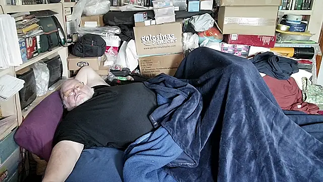 hadeszeuss2 online show from April 2026 01:46:01 PM