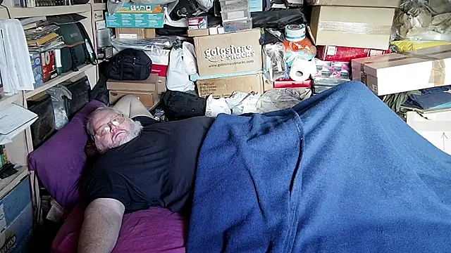 hadeszeuss2 online show from December 2025 02:56:01 PM