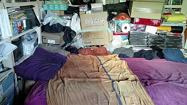 hadeszeuss2 online show from September 2025 04:54:02 PM