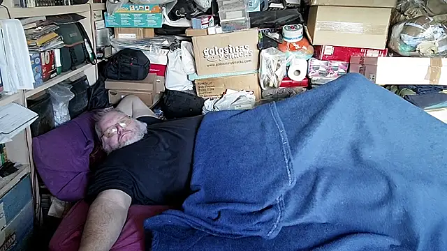 hadeszeuss2 online show from December 2025 03:04:01 PM