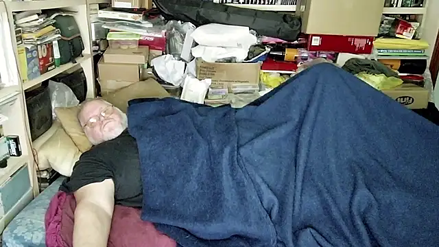 hadeszeuss2 online show from March 2025 08:53:01 PM