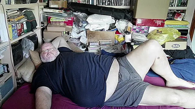 hadeszeuss2 online show from March 2025 02:48:02 PM