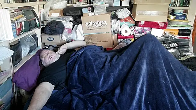 hadeszeuss2 online show from April 2026 08:32:02 AM