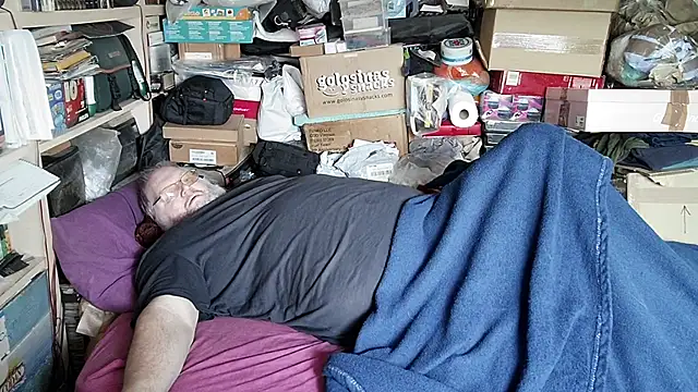 hadeszeuss2 online show from December 2025 02:19:02 PM