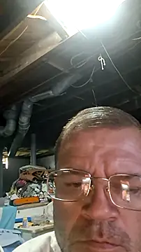 Snapshot of Davo84123 chatting on July 2026 03:54:02 PM Davo84123 online show from July 2026 03:54:02 PM