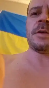 Snapshot of Davo84123 chatting on February 2026 11:13:01 PM Davo84123 online show from February 2026 11:13:01 PM