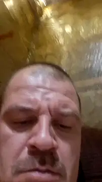 Snapshot of Davo84123 chatting on December 2025 06:29:01 AM Davo84123 online show from December 2025 06:29:01 AM