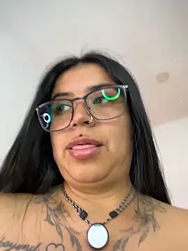 Devilsweet17 online show from May 2026 07:30:01 PM