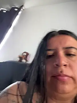 Devilsweet17 online show from May 2026 01:41:01 PM