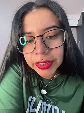 Devilsweet17 online show from April 2026 07:27:01 PM