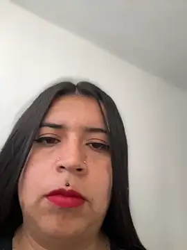 Devilsweet17 online show from November 2025 07:03:01 PM