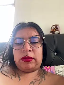 Devilsweet17 online show from February 2026 07:21:02 PM