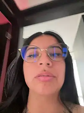 Devilsweet17 online show from April 2026 09:32:01 PM