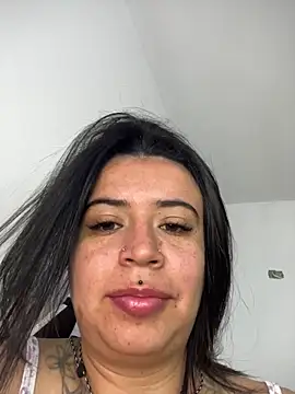 Devilsweet17 online show from June 2026 03:29:01 PM