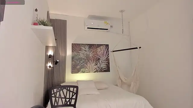 emma alice  online show from January 2026 10:19:02 AM