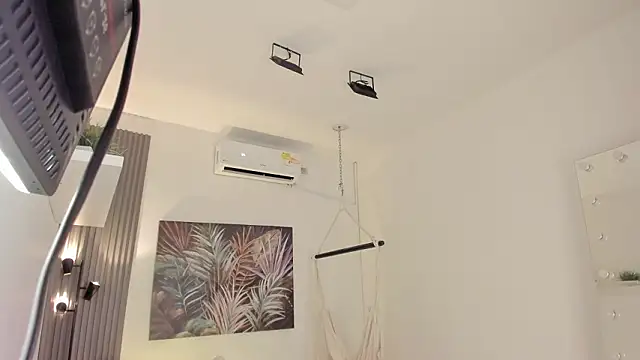 emma alice  online show from February 2026 11:37:02 AM