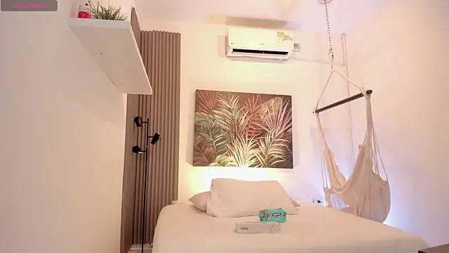 emma alice  online show from January 2026 10:31:02 AM