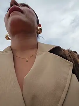 Karen San Miguel online show from March 2026 07:59:01 PM