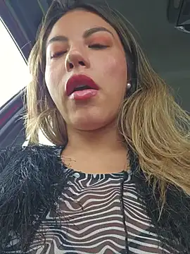 Snapshot of Karen_San_Miguel chatting on October 2025 06:20:01 PM Karen San Miguel online show from October 2025 06:20:01 PM