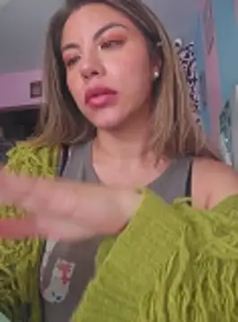 Snapshot of Karen_San_Miguel chatting on October 2025 06:49:02 PM Karen San Miguel online show from October 2025 06:49:02 PM