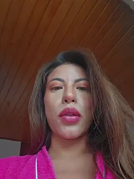 Snapshot of Karen_San_Miguel chatting on June 2026 10:04:02 PM Karen San Miguel online show from June 2026 10:04:02 PM
