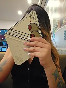 Karen San Miguel online show from March 2026 05:38:02 PM