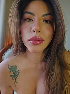 Snapshot of Karen_San_Miguel chatting on December 2025 10:26:02 PM Karen San Miguel online show from December 2025 10:26:02 PM