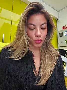 Snapshot of Karen_San_Miguel chatting on October 2025 07:46:01 PM Karen San Miguel online show from October 2025 07:46:01 PM