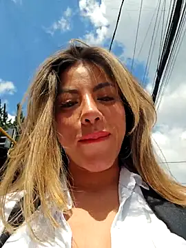 Snapshot of Karen_San_Miguel chatting on November 2025 06:25:01 PM Karen San Miguel online show from November 2025 06:25:01 PM