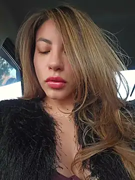 Karen San Miguel online show from March 2026 10:38:02 PM