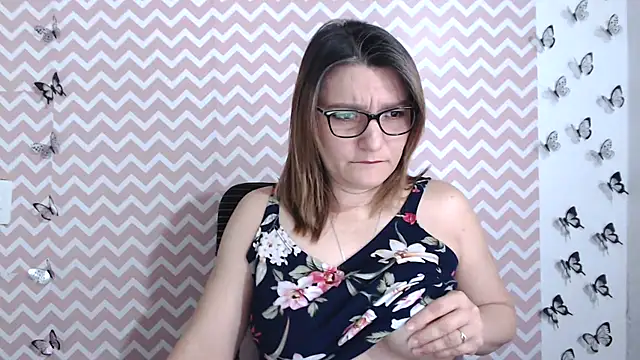 Amie Adams82  online show from January 2025 12:36:02 AM