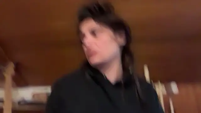 JeSuisUnTapin online show from December 2025 06:08:01 PM