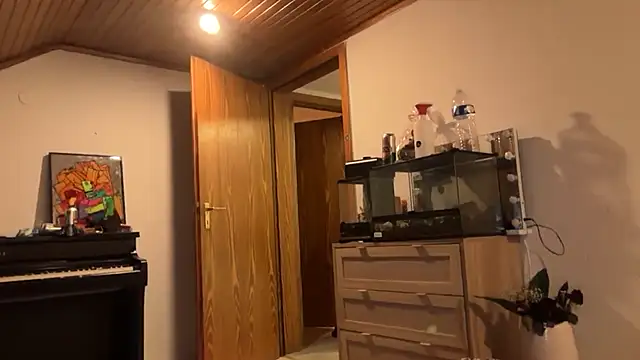 JeSuisUnTapin online show from March 2026 09:39:01 PM