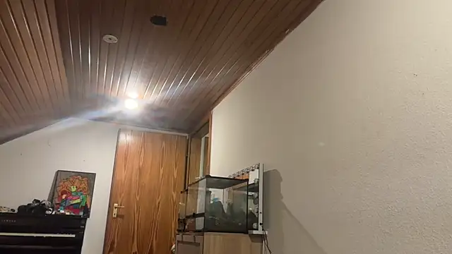 JeSuisUnTapin online show from April 2026 07:16:02 PM