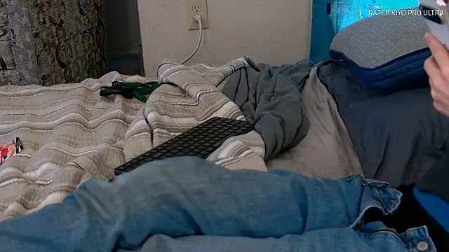 Dilldough405 online show from March 2026 09:22:02 PM