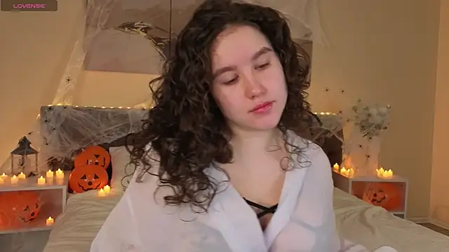 Ariella Sol online show from October 2025 01:04:02 AM