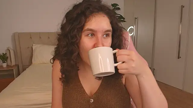 Ariella Sol online show from February 2026 11:12:01 PM